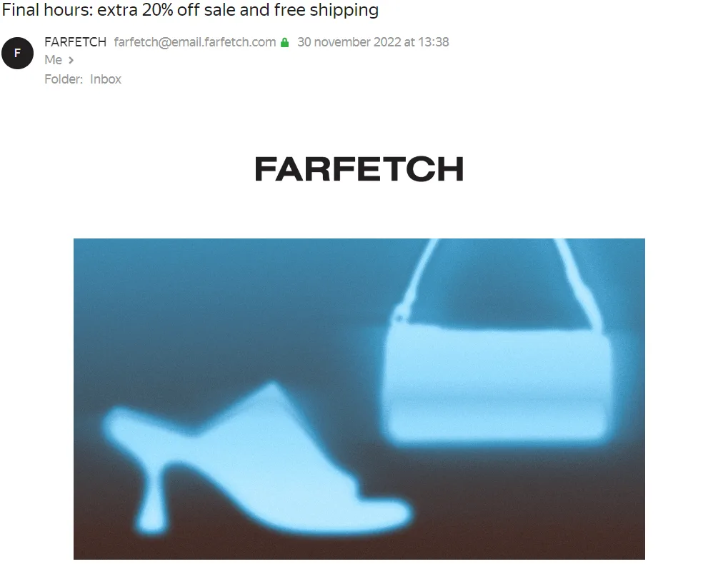 Oggetto per il Cyber Monday di FARFETCH che presenta l’offerta, crea urgenza e annuncia la spedizione gratuita